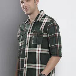 The Indian Garage Co Men Opaque Checked Casual Shirt image 3