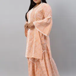 EXTRA LOVE BY LIBAS Women Plus Size Peach-Coloured Printed Cotton Kurta with Sharara image 3