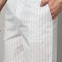 OWO THE LABEL Men Pack Of 3 Printed Pure Cotton Boxers image 5