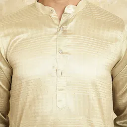 SOJANYA Men Gold-Toned Cold-Shoulder Sleeves Jacquard Kurta image 2