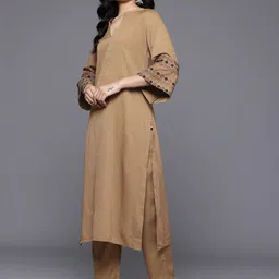 Varanga Women Floral Embroidered Regular Thread Work Silk Crepe Kurta with Trousers image 5