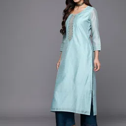 Libas Floral Embellished Zari Pastel Chanderi Silk Kurta image 3