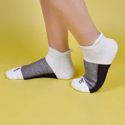 TalkingSox Pack Of 3 Colourblocked Ankle-Length Socks image 4