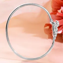 Rubans Rhodium-Plated Crystal Studded Clover Motif Sleek Bracelet image 5