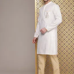 House of Pataudi Men Jashn Floral Embroidered Striped Thread Work Kurta With Trousers image 5