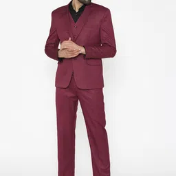 Wintage Men Magenta Solid Single-Breasted Regular Fit Party Suit image 4