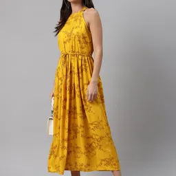 Meeranshi Women Yellow & Beige Floral Printed Maxi Dress image 2