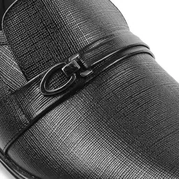 Metro Men Black Textured Leather Formal Slip Ons image 3