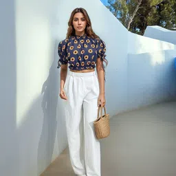 Stylecast X Hersheinbox Floral Print Puff Sleeve Blouson Crop Top image 2