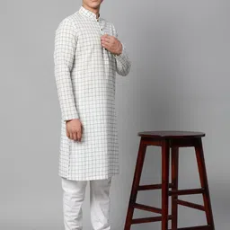 Manthan Men Off White & Black Checked Kurta image 3