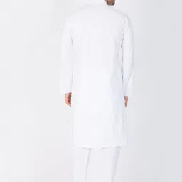 VASTRAMAY Men White Solid Kurta with Churidar image 3