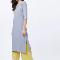 Vishudh Women Grey Yoke Design Straight Kurta image 3