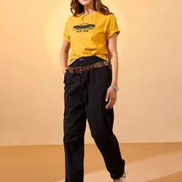 Globus Graphic Printed Drop-Shoulder Sleeves Cotton Oversized Crop T-shirt image 5