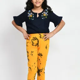 BAESD Girls Pack Of 3 Mid-Rise Printed Pure Cotton Capris image 4