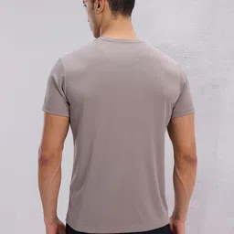 HRX by Hrithik Roshan Typography Printed T-shirt image 2