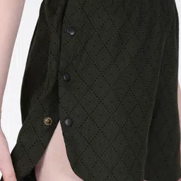 Bene Kleed Women Relaxed Fit Mid-Rise Regular Shorts image 3