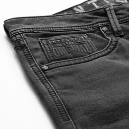 Integriti Men Javelin Fit Mid-Rise Light Fade Stretchable Jeans image 5