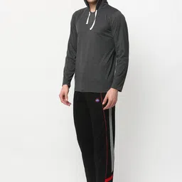 mack jonney VIMAL JONNEY Men Grey & Black Solid Night suit image 3