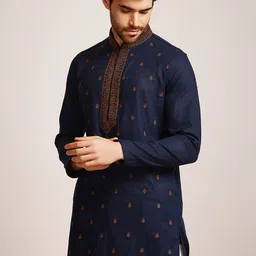Manyavar Men  Ethnic Motifs Printed Pure Cotton Kurta with Pyjamas image 4