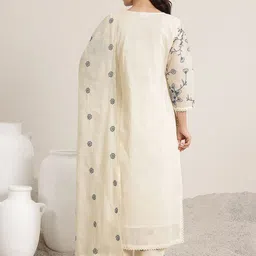 Libas Off White Floral Embroidered V-Neck Straight Kurta With Trouser And Dupatta image 2