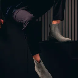 Saint G Men Textured Mid-Top Chelsea Boots-picture-18