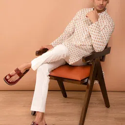 Aaheli Ethnic Motifs Block Printed Pure Cotton Straight Kurta with Pyjamas image 2