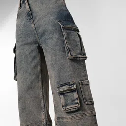 ONLY Women Relaxed Fit Mildly Distressed Heavy Fade Jeans image 3