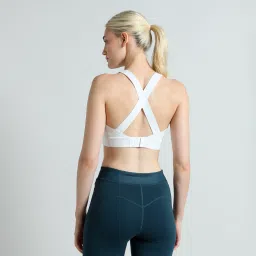 PUMA x PAMELA REIF Zip Training Bra image 4