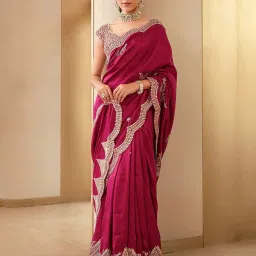 awriya Women Silk Saree with Contrast Border image 1