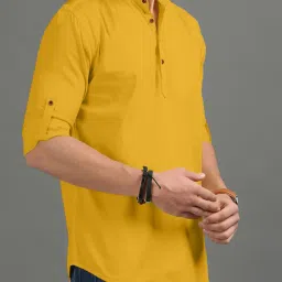 finivo Men Regular Fit Short Kurta with Roll-Up Sleeves image 2