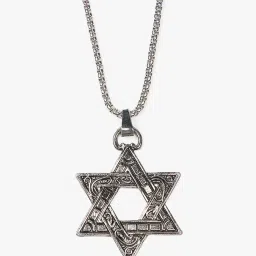 yousta Men Silver-Pleated Chain with Pendant image 2