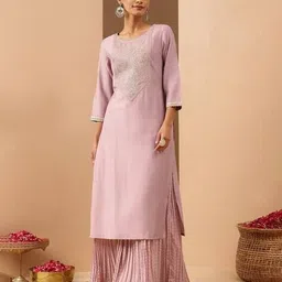 janasya Women Embroidery Straight Kurta image 2
