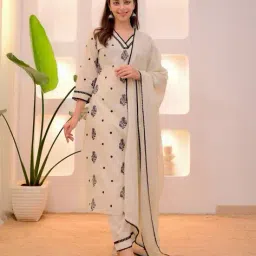 indie picks Embroidery Straight Kurta Set image 2