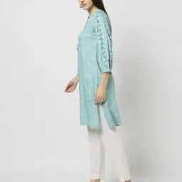 yousta Women Floral Print Straight Kurta image 3