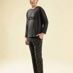 li'l tomatoes Boys Typographic Print T-Shirt & Pyjama Set image 3