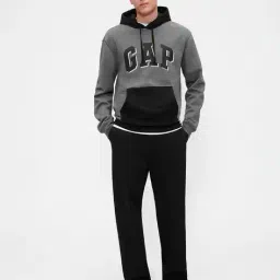 gap Appliqued Logo Relaxed Fit Full Sleeves Hoodie image 3