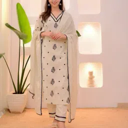 indie picks Embroidery Straight Kurta Set image 3