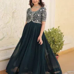 fashion basket Women Embroidery Gown Dress image 3