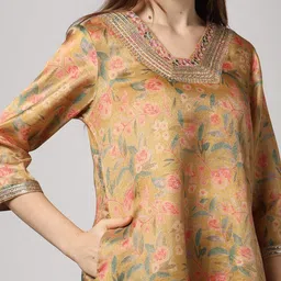 avaasa mix n' match Women Floral Print A-Line Kurta image 4