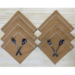 foveros Pack of 6 Table Napkins with Scalloped Border Detail image 4