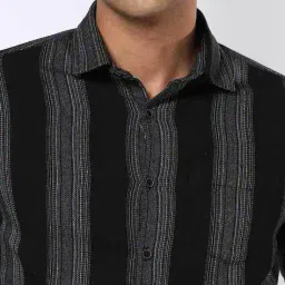 netplay Men Striped Slim Fit Shirt with Patch Pocket image 4