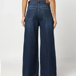 yousta Women Lightly Washed High-Rise Wide Jeans image 4