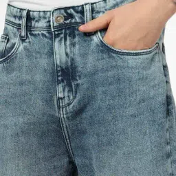 dnmx Men Heavily Washed Straight Jeans image 4