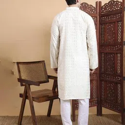 vivera Men Regular Fit Floral Long Kurta image 4