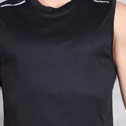 Shein Sleeveless Typographic Back Print Crew Tshirt image 5