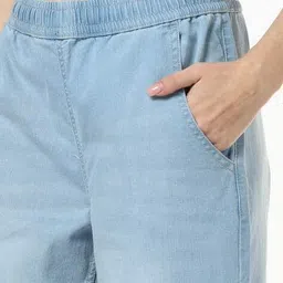 buda jeans co Women Lightly-Washed Relaxed Fit Jeans image 5