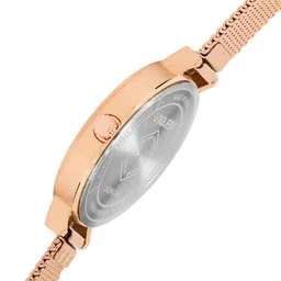 uniquest Mint Green Dial Analogue Fashion Watch with Mesh Strap for Women image 5