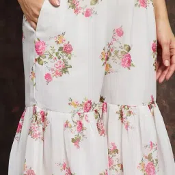 melange by lifestyle Women Embroidered Straight Kurta Set image 5