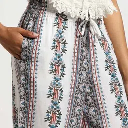 svrnaa by azorte Handblock Floral Print Straight Pants image 5