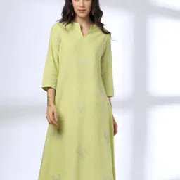 avaasa mix n' match Women Embroidered V-Neck Straight Kurta image 1